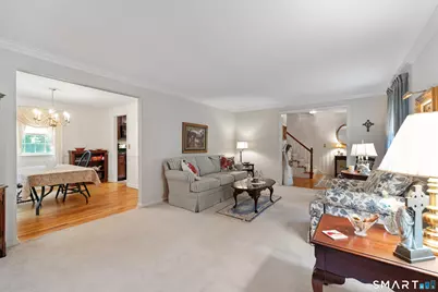 14 Amy Lane, Simsbury, CT 06070 - Photo 9