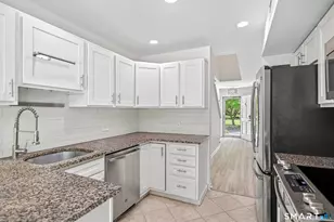 6 Caroline Farms Rd, Greenwich, CT 06807 - Photo 11