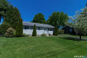 52 Overhill Dr, Berlin, CT 06037 - Photo 3