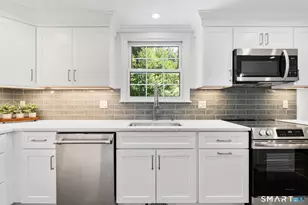 8 Ground Pine Rd, Wilton, CT 06897 - Photo 11