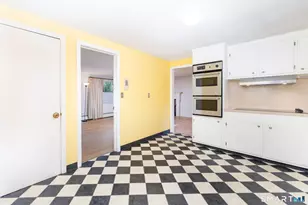 146 Victoria Rd, New Britain, CT 06052 - Photo 7