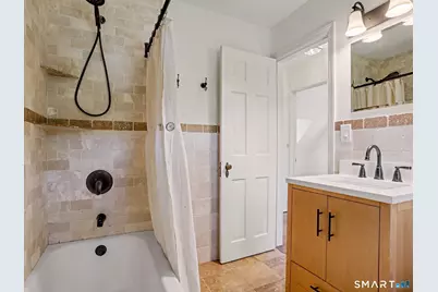40 Woodbury Avenue, Stamford, CT 06907 - Photo 27