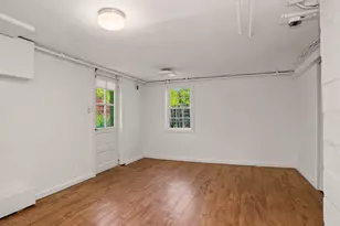 40 Woodbury Ave, Stamford, CT 06907 - Photo 31
