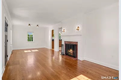 40 Woodbury Avenue, Stamford, CT 06907 - Photo 7