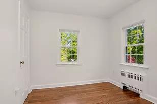 40 Woodbury Ave, Stamford, CT 06907 - Photo 17