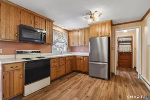 12 Oak Hill Dr, East Haven, CT 06513 - Photo 11