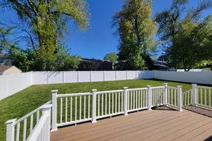 30 Springdale Ave, Stratford, CT 06614 - Photo 15