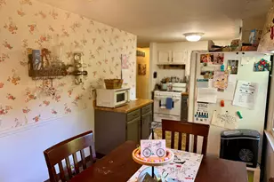 314 S Elm St, Windsor Locks, CT 06096 - Photo 3