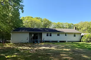 314 S Elm St, Windsor Locks, CT 06096 - Photo 13