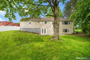 7 Cannon St, Windsor Locks, CT 06096 - Photo 35