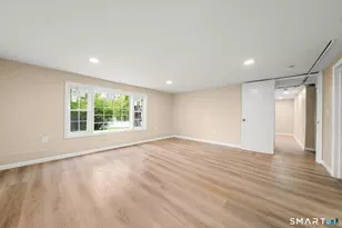 7 Cannon St, Windsor Locks, CT 06096 - Photo 23