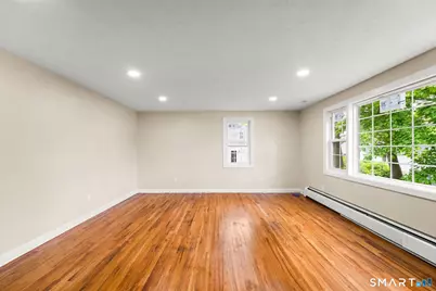 7 Cannon Street, Windsor Locks, CT 06096 - Photo 9
