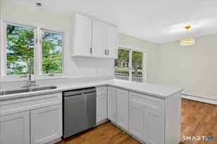 492 Long Hill Rd, Middletown, CT 06457 - Photo 13