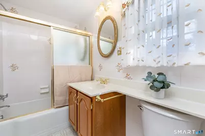 101 Collier Road, Wethersfield, CT 06109 - Photo 21