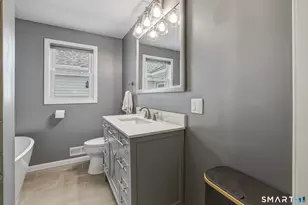 144 Colonial St, West Hartford, CT 06110 - Photo 21