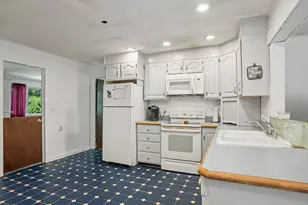 77 Lorma Ave, Trumbull, CT 06611 - Photo 9