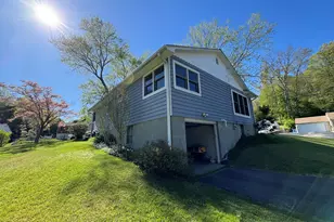 13 Trading Cove Dr, Norwich, CT 06360 - Photo 5