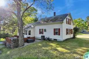 215 Walnut St, Putnam, CT 06260 - Photo 3