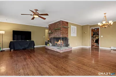 13 Governors Lane, Bethel, CT 06801 - Photo 5