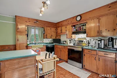13 Governors Lane, Bethel, CT 06801 - Photo 13