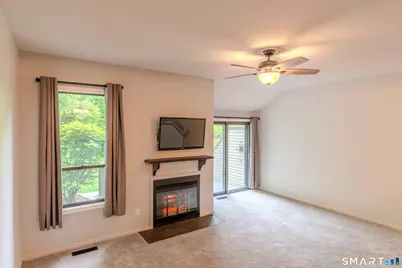 1103 Metacomet Drive #113, Meriden, CT 06450 - Photo 5