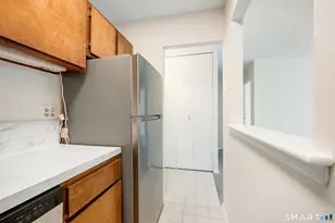 27 Northill St, Stamford, CT 06907 - Photo 3