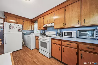 30 Welles Street, Waterbury, CT 06706 - Photo 15