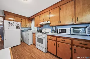30 Welles St, Waterbury, CT 06706 - Photo 15