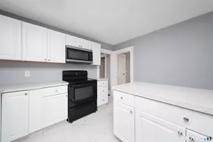 78 Maplewood Ave, Torrington, CT 06790 - Photo 7