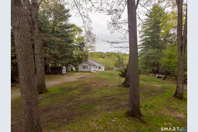24 Jerome Parkway, Griswold, CT 06351 - Photo 5