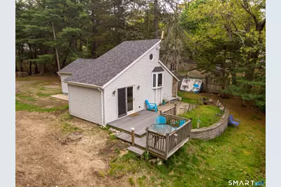 24 Jerome Parkway, Griswold, CT 06351 - Photo 7