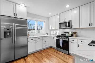 22 A Merritt Avenue, Woodbridge, CT 06525 - Photo 11
