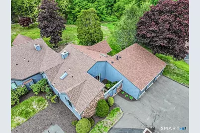 18 Hearthstone Drive #18, Brookfield, CT 06804 - Photo 21