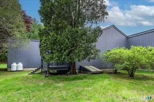18 Hearthstone Dr, Brookfield, CT 06804 - Photo 15
