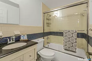 35 Wascussee Ln, Stamford, CT 06902 - Photo 9