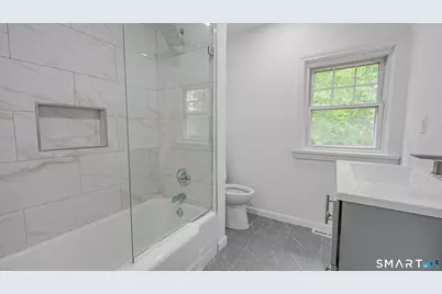 24 Sunfield Circle, Waterbury, CT 06708 - Photo 9