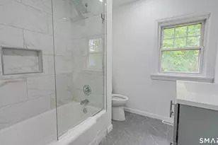 24 Sunfield Cir, Waterbury, CT 06708 - Photo 9
