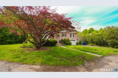 24 Sunfield Circle, Waterbury, CT 06708 - Photo 3