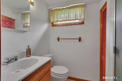 56 Oakwood Road, Manchester, CT 06042 - Photo 19