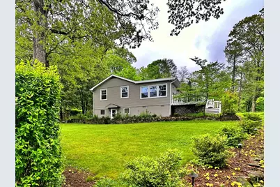 18 Inglenook Road, New Fairfield, CT 06812 - Photo 1