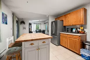 72 Old Meadow Plain Rd, Simsbury, CT 06089 - Photo 5