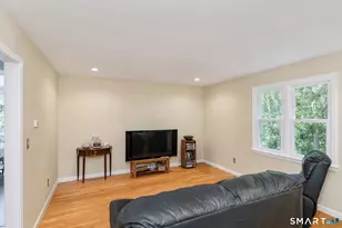 26 Mountain Laurel Ln, Newtown, CT 06482 - Photo 5