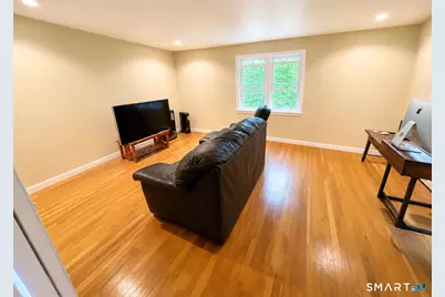26 Mountain Laurel Lane, Newtown, CT 06482 - Photo 5