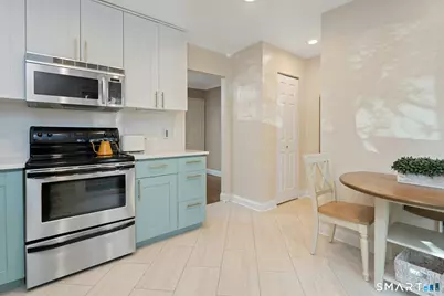 30 Maple Tree Avenue #B, Stamford, CT 06906 - Photo 11