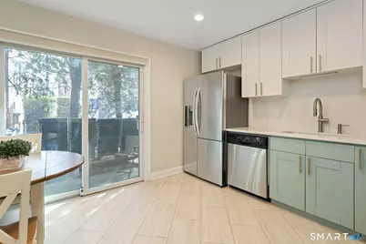 30 Maple Tree Avenue #B, Stamford, CT 06906 - Photo 9