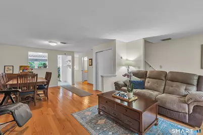 26 Kowal Court, Newington, CT 06111 - Photo 5