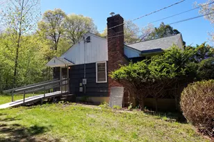 16 Carol Dr, Montville, CT 06382 - Photo 3
