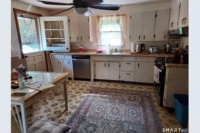 16 Carol Drive, Montville, CT 06382 - Photo 11