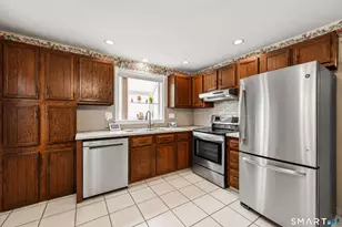 30 Hawthorne St, Bristol, CT 06010 - Photo 3