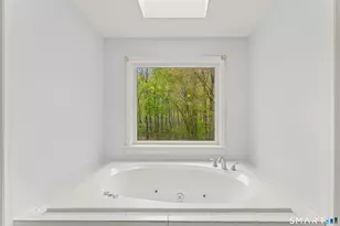 89 Cranbury Dr, Trumbull, CT 06611 - Photo 23